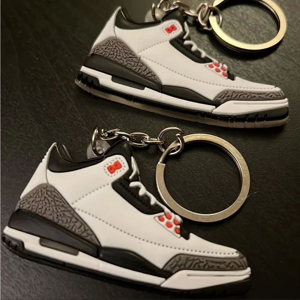LAST SET! 2 keychains - Jordan 3 Cement Keychain